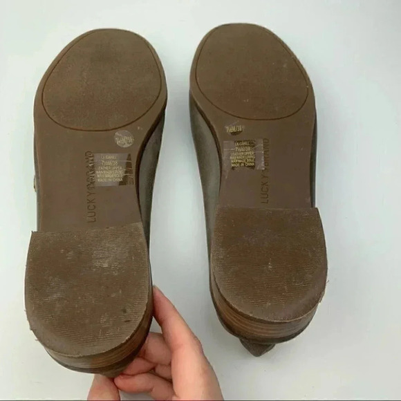 Lucky Brand Flats 7.5 38 Cahill open gray Leather - Picture 7 of 13